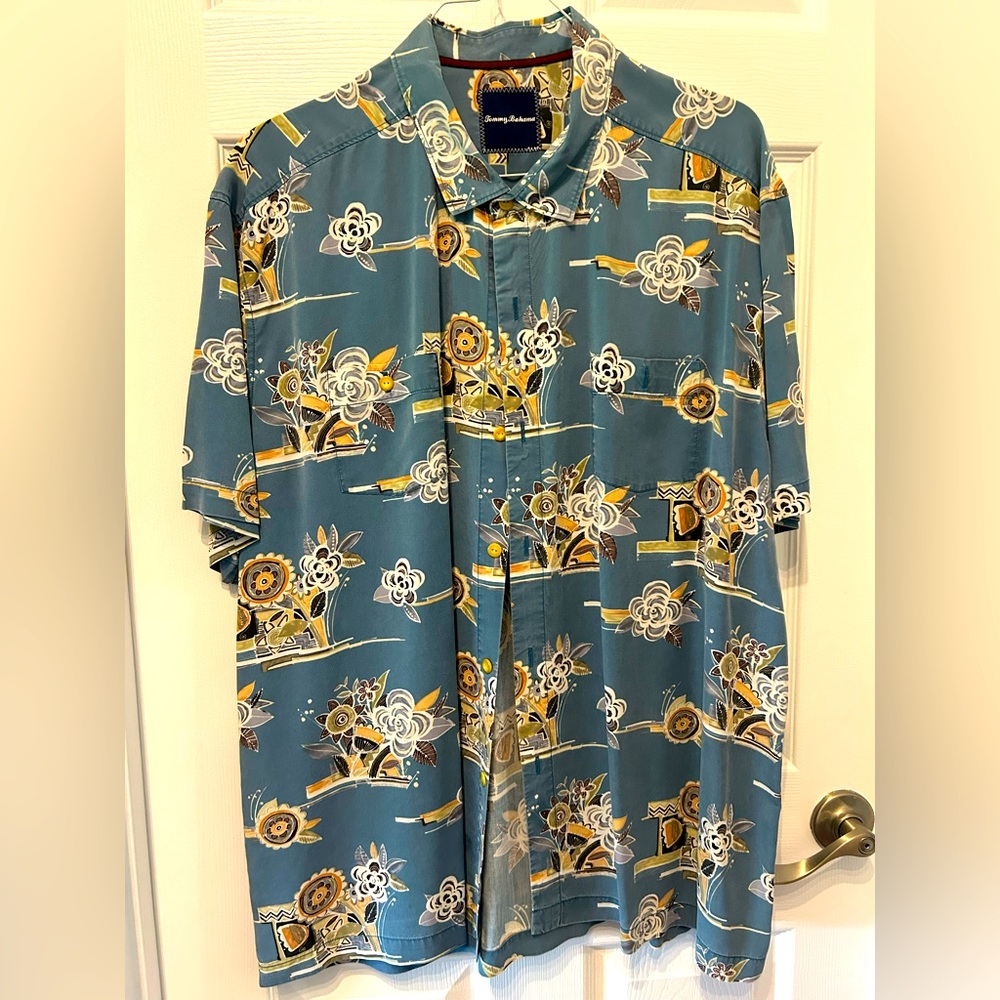Tommy Bahama button down shirt in like new condition- size 2XL